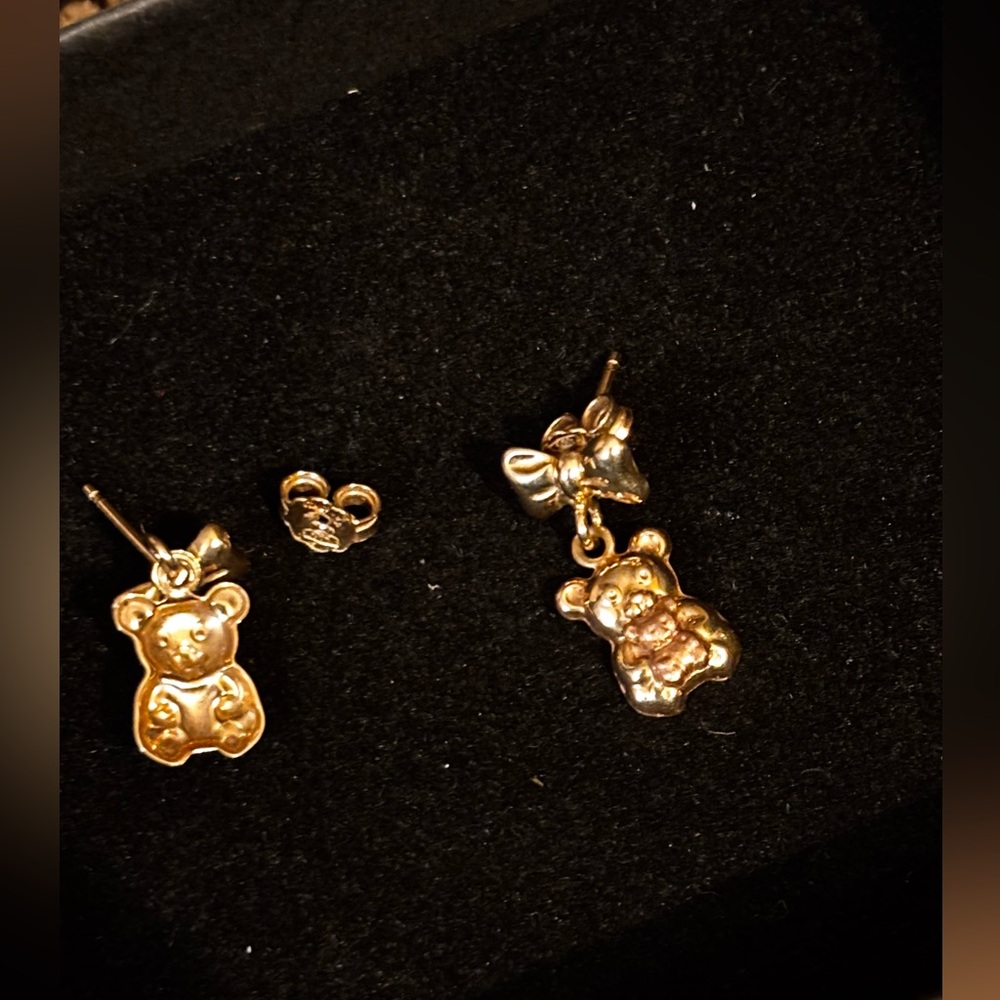 Two-toned gold and rose gold Teddy bear earrings
10k gold